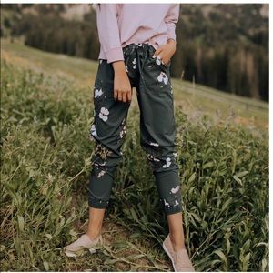 Albion Fit Orchid Jetsetter Pant